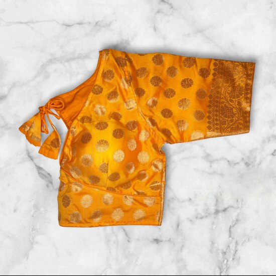 Banarasi Padded Blouse V Cut image