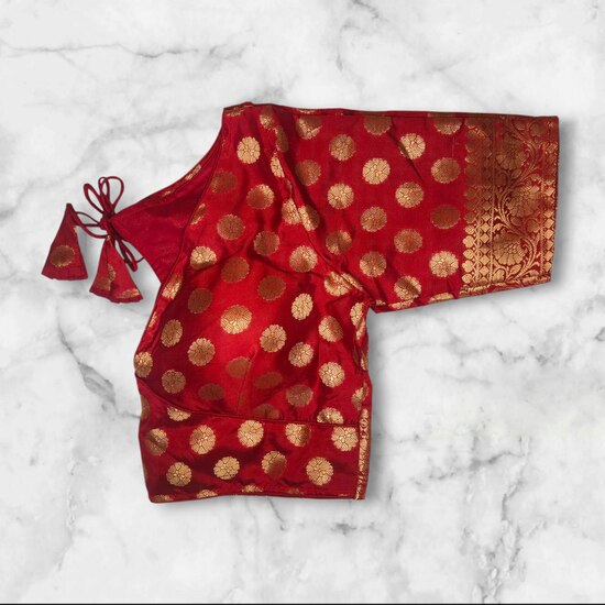 Banarasi Padded Blouse V Cut image