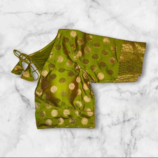 Banarasi Padded Blouse V Cut image
